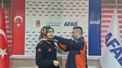 AFAD’da arama kurtarma personellerine rütbe takıldı