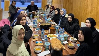 Başkan Binbir, Kur’an Kursu öğrencileriyle bir araya geldi