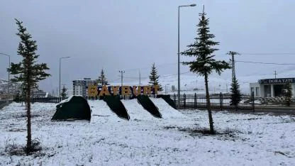 Bayburt güne beyaz örtüyle uyandı