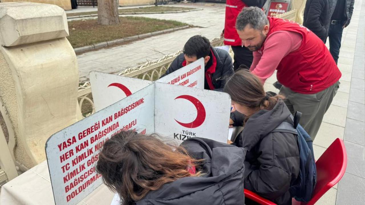 Bayburt'ta iyilik kan bağışıyla büyüyor