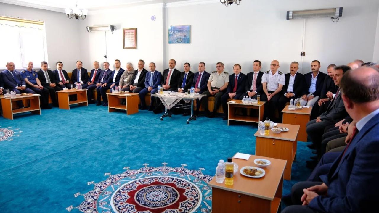 Bayramlaşmanın adresi belli oldu