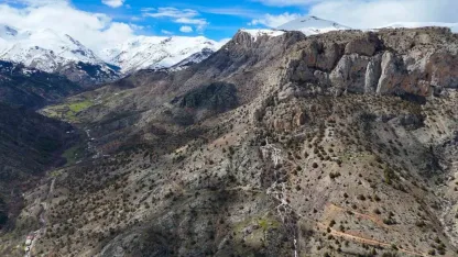 Torul’un gizemli su kaynakları: Gülaçar köyünde mevsimsel doğa olayı