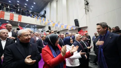 Bakan Bayraktar: "Biz gece gündüz petrol arıyoruz, doğalgaz arıyoruz"