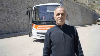 Gümüşhane’de fenalaşan yolcu hastaneye dolmuşla yetiştirildi