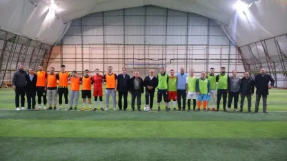 Din görevlileri bu kez yeşil sahada buluştu