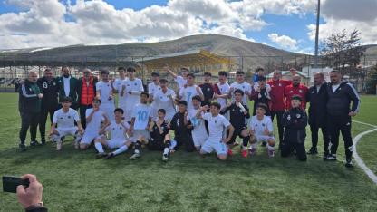 Bayburt’ta Erzurumspor sevindi: Genç dadaşlar Türkiye Finalleri’nde son 8’de!
