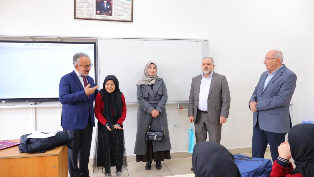 Bayburt’un ‘Genç sadaları’ Türkiye finaline yürüyor