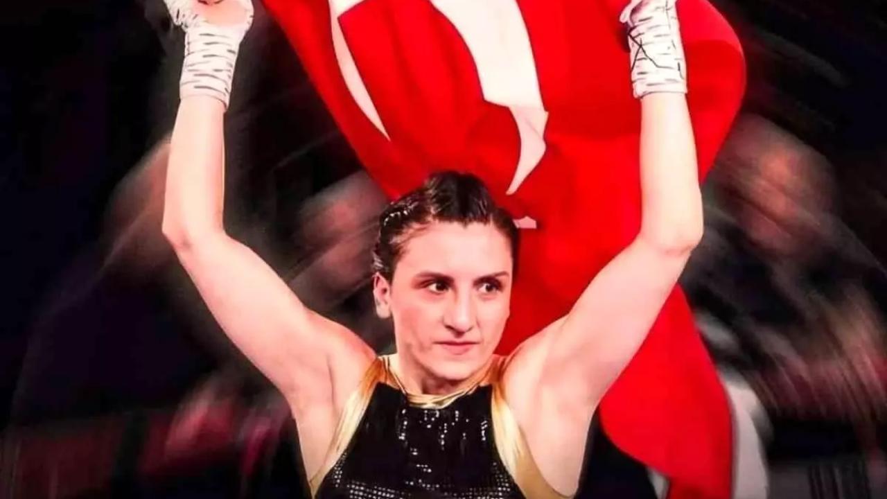 Dünya onu konuşuyor: Ringlerin 'Altın Türk'ü Elif Nur Turhan!