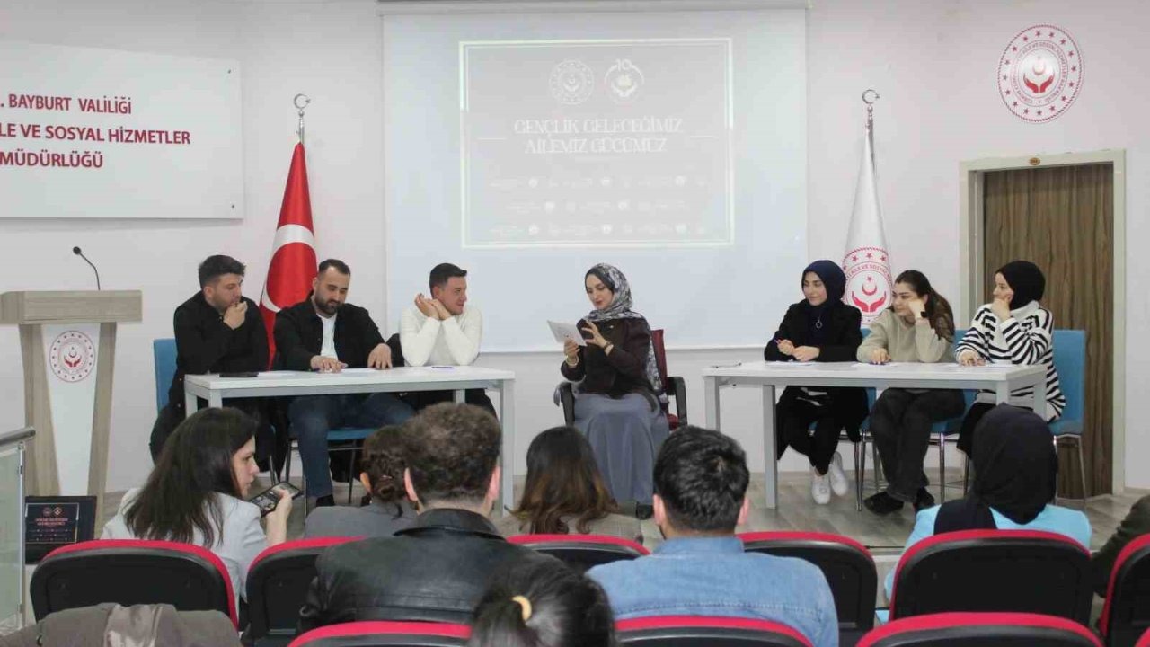 Genç çiftlere yönelik aile temalı etkinlik düzenlendi