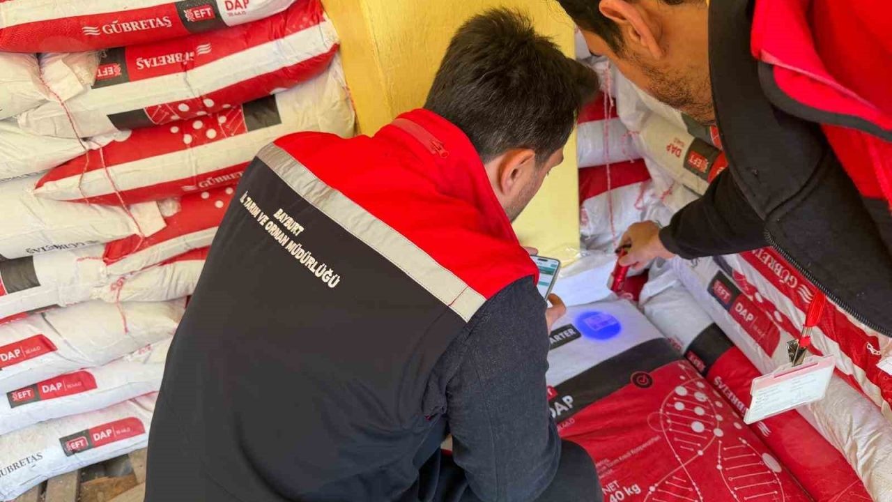 Gübre bayileri denetlendi