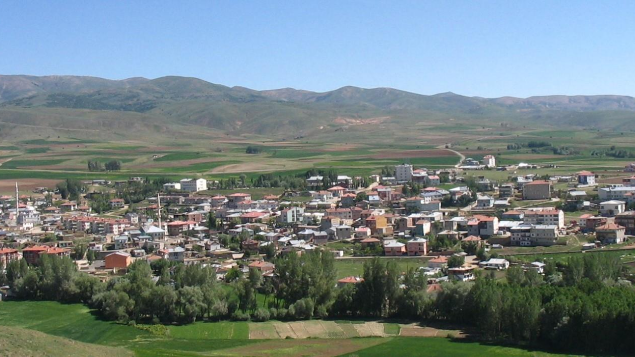 Köse’den Bayburt’a göz kırpan mesaj: "Bayburt’a bağlanırız!"