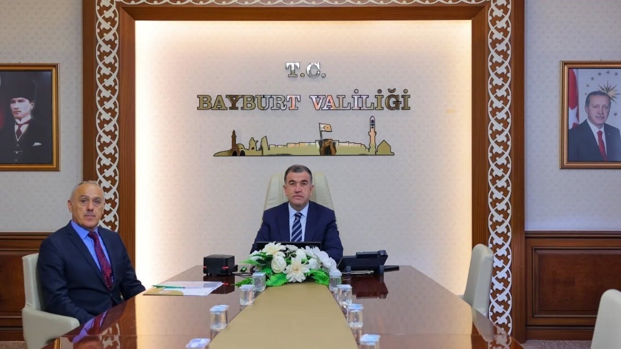 Vali Eldivan, sosyal risk haritaları toplantısına katıldı