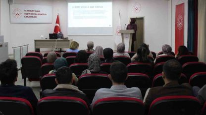 Bayburt’ta meslek elemanlarına ‘Özel Çocuklarla Çalışma’ eğitimi verildi