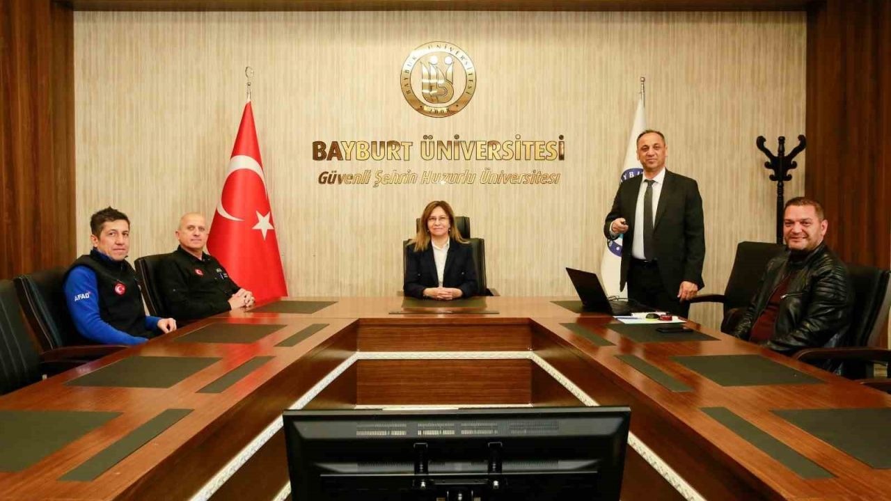 Afet risk yönetimi çalışmaları ele alındı