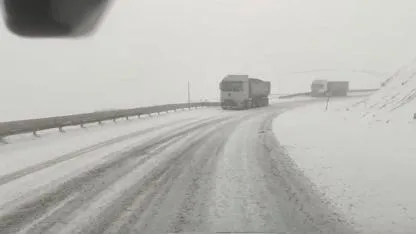 Kop Dağı’nda kar ve tipi geçit vermiyor!