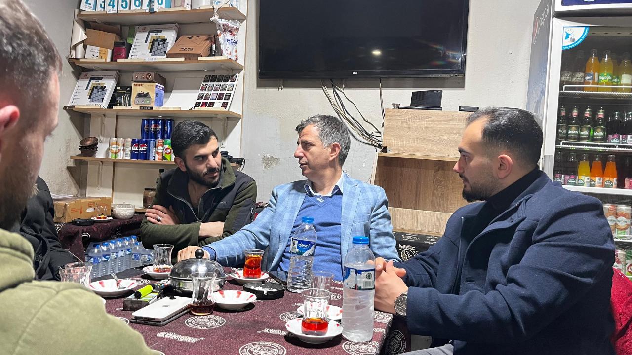 Milletvekili Ateş gençlerle buluştu: "Yarınları birlikte yazacağız"
